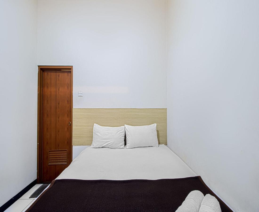 Bantal Guling Alun Alun Bandung Hotel Ngoại thất bức ảnh