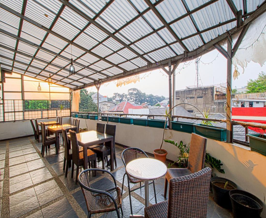 Bantal Guling Alun Alun Bandung Hotel Ngoại thất bức ảnh