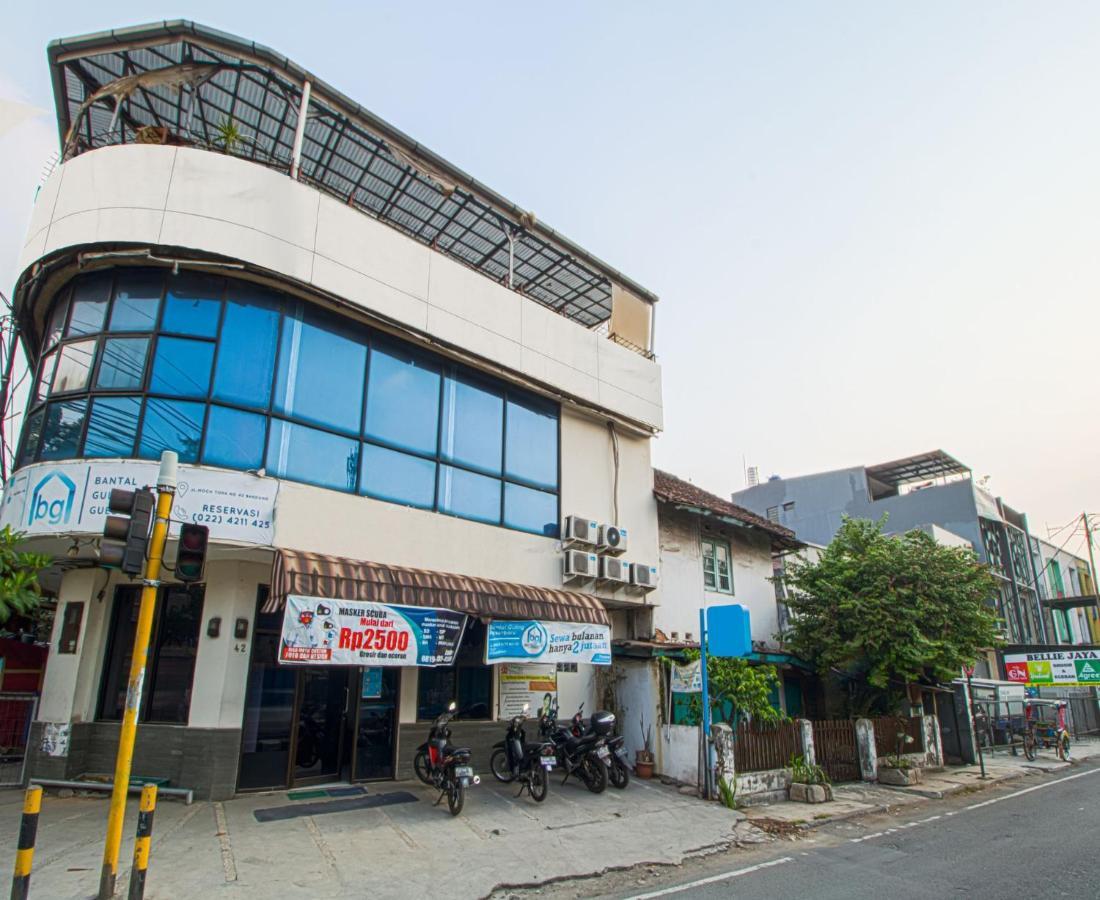Bantal Guling Alun Alun Bandung Hotel Ngoại thất bức ảnh