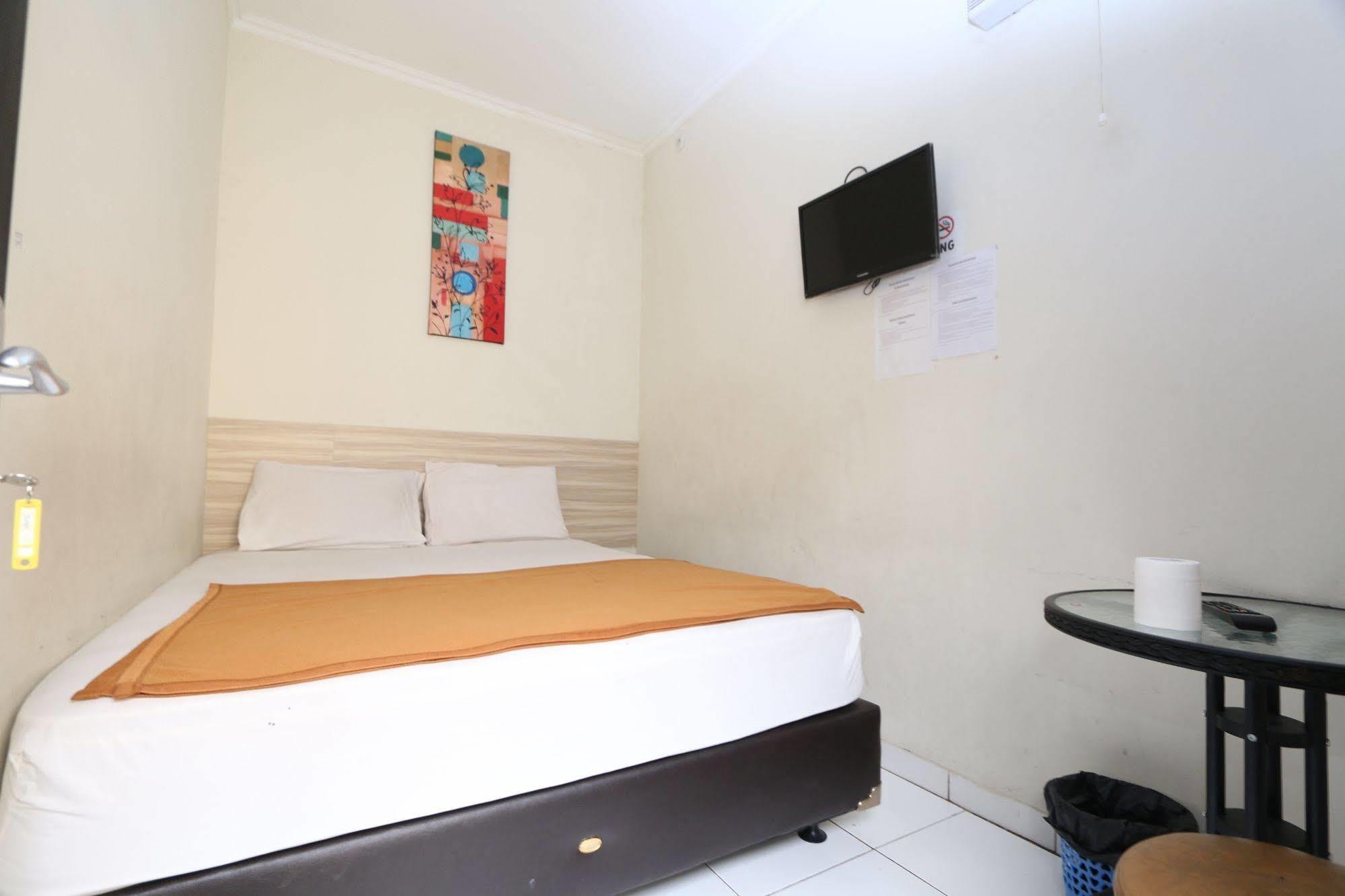Bantal Guling Alun Alun Bandung Hotel Ngoại thất bức ảnh